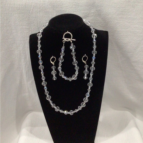 Elegant Handmade Crystal Beaded Necklace, Bracelet, Earring Set - Picture 1 of 7
